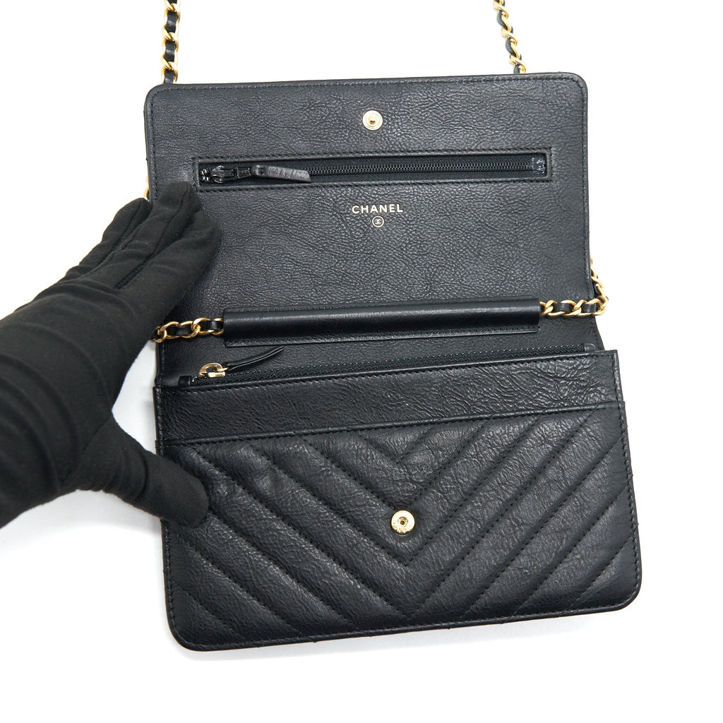 CHANEL CHEVRON WALLET ON CHAIN BLACK  CALFSKIN