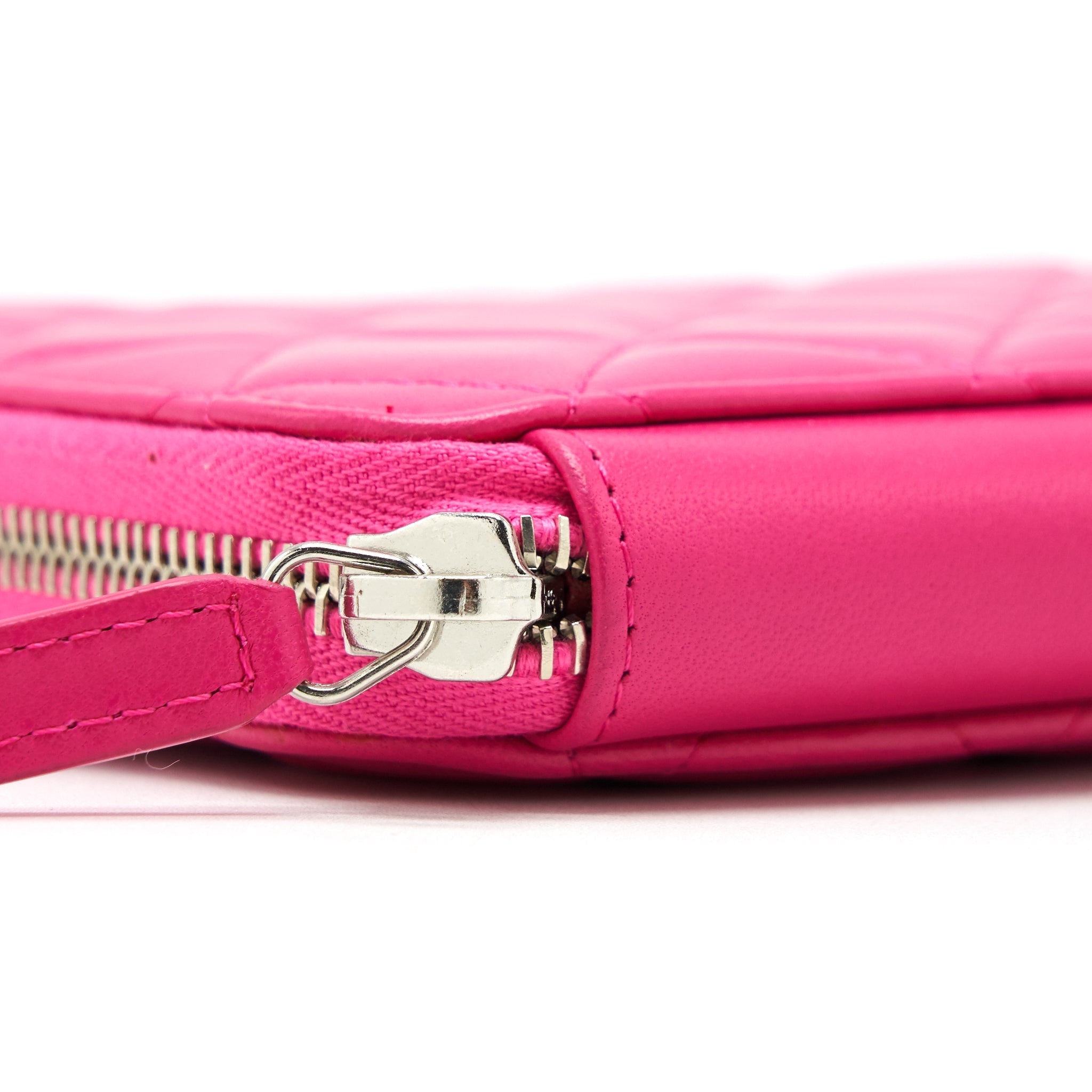 Chanel Quilted Zipper Clutch Lambskin Pink