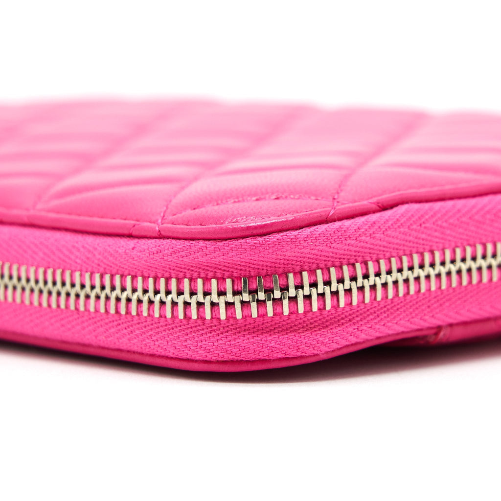 Chanel Quilted Zipper Clutch Lambskin Pink