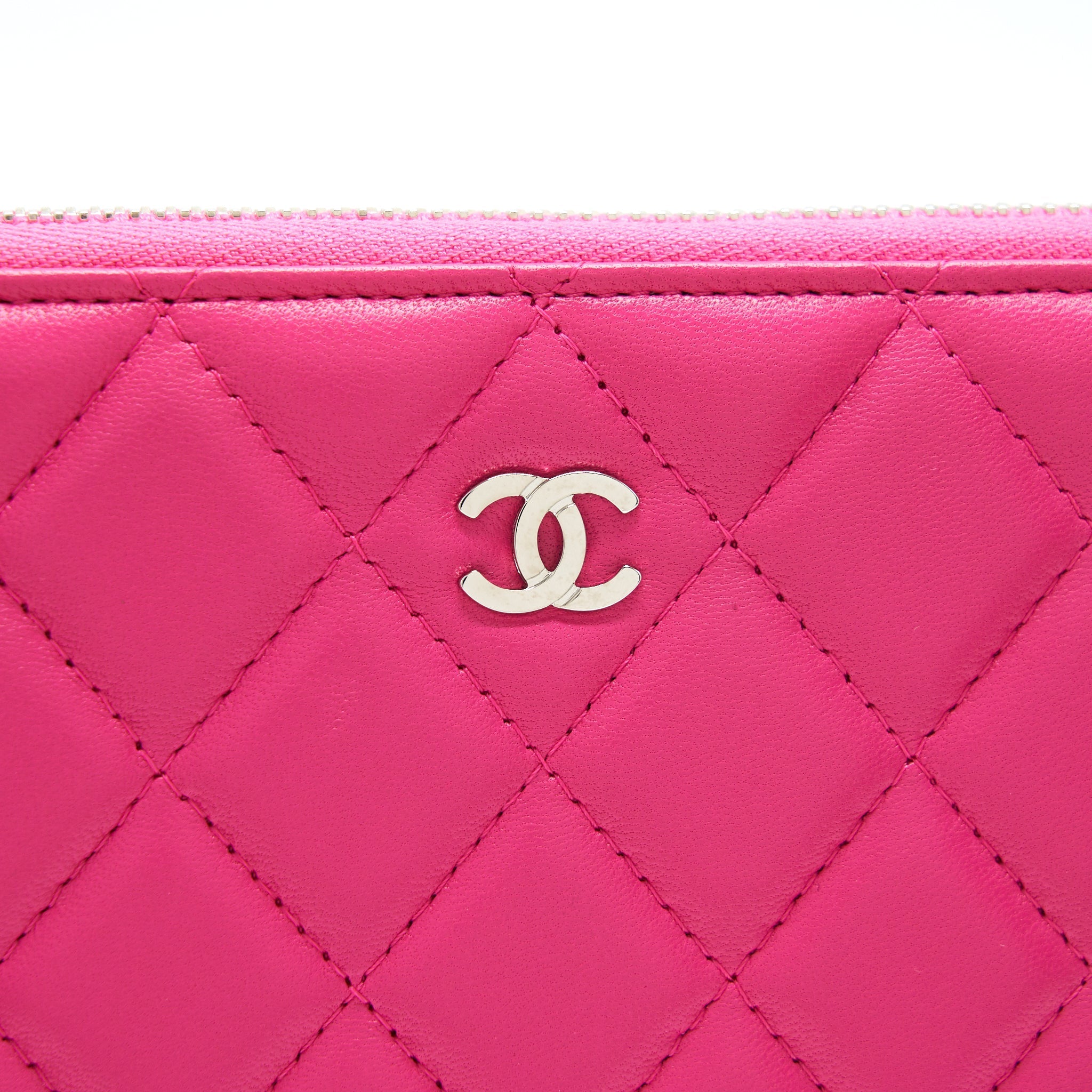 Chanel Quilted Zipper Clutch Lambskin Pink