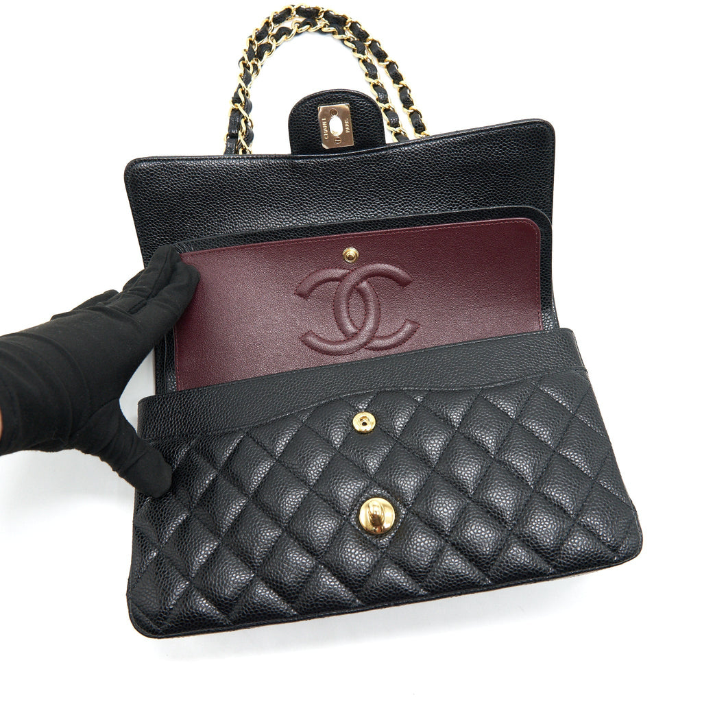 Chanel Medium Classic Double Flap Caviar in Black