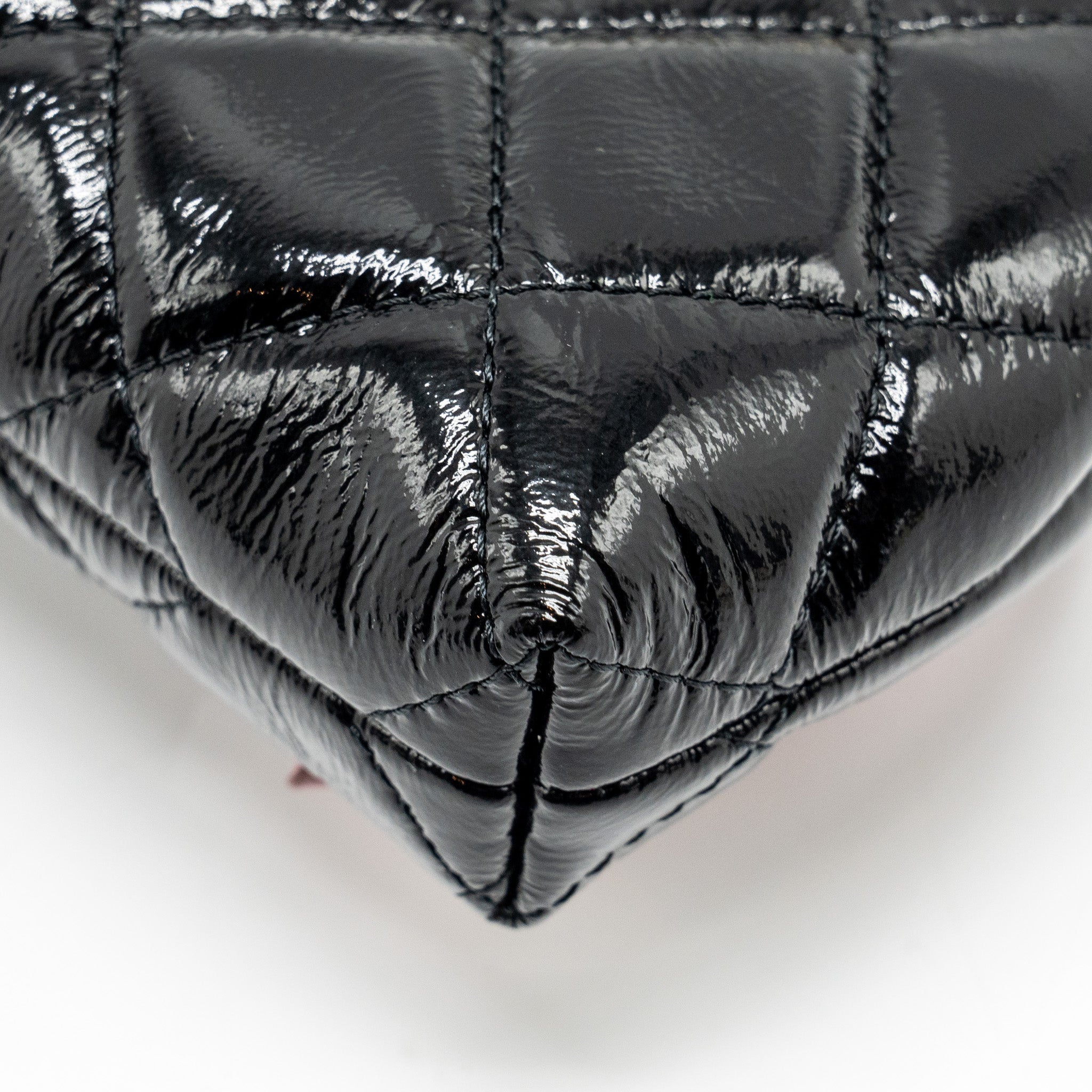 Chanel 24a Bowknot Clutch with Chain Patent Crumpled Lambskin/Shiny Lambskin Black/Pink  (Microchip)