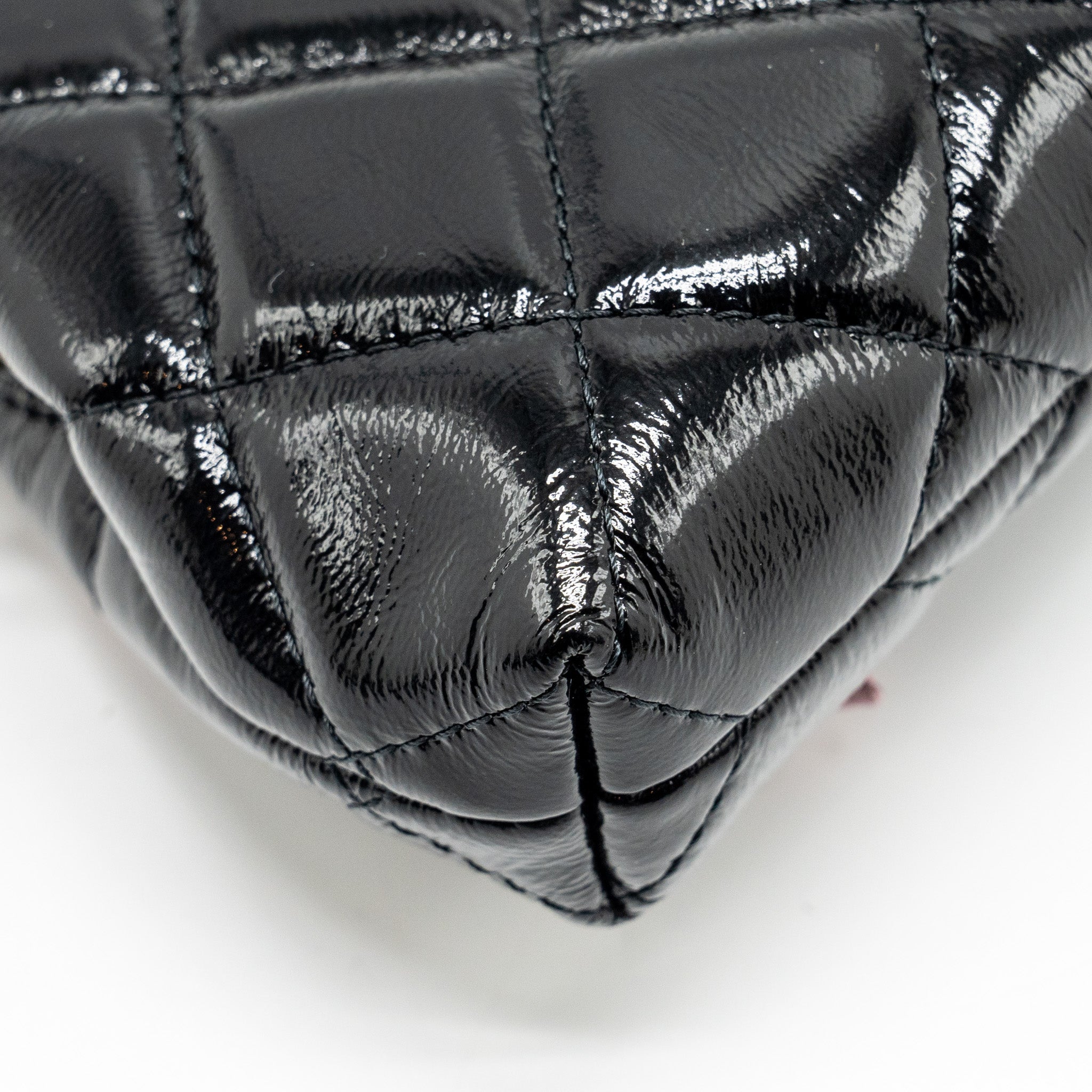 Chanel 24a Bowknot Clutch with Chain Patent Crumpled Lambskin/Shiny Lambskin Black/Pink  (Microchip)