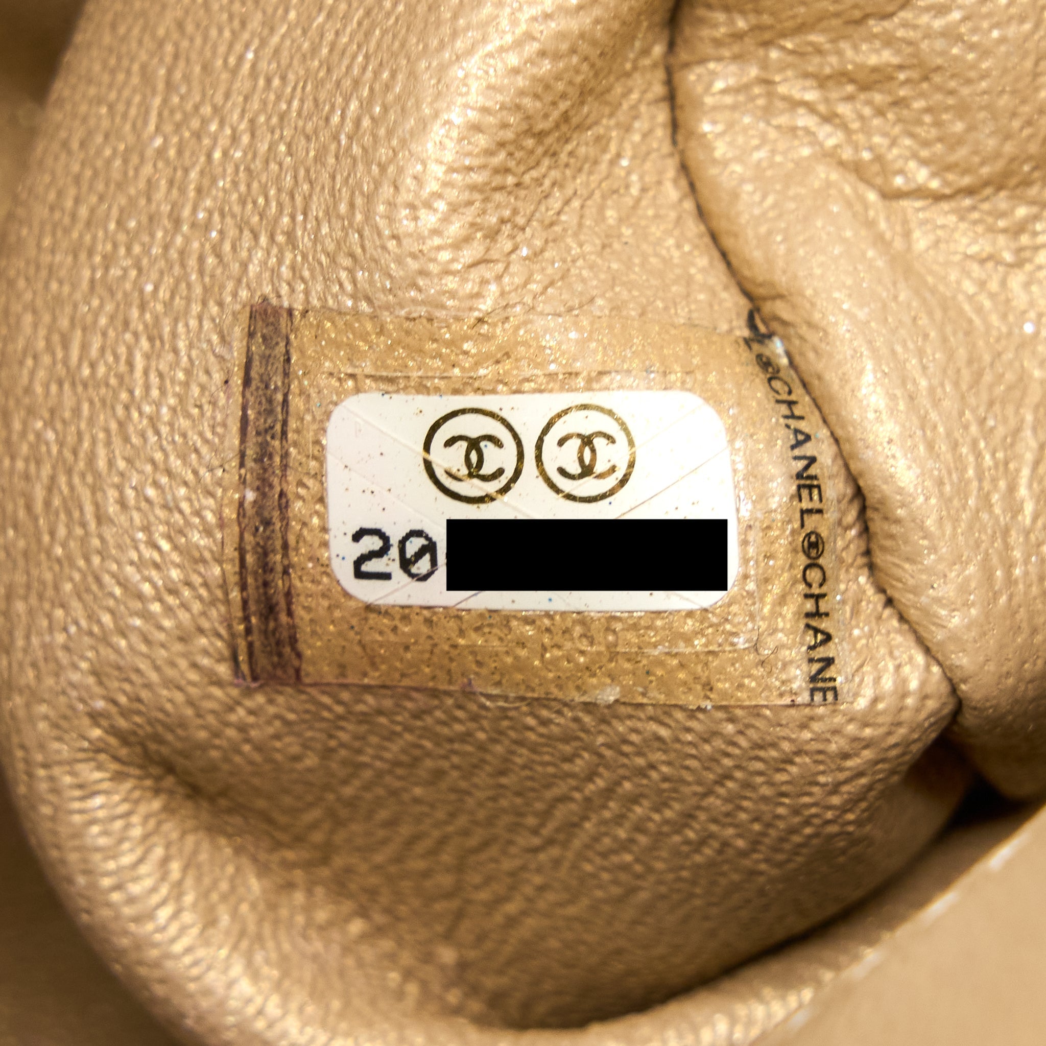 Chanel Timeless Clutch Caviar Gold Brushed