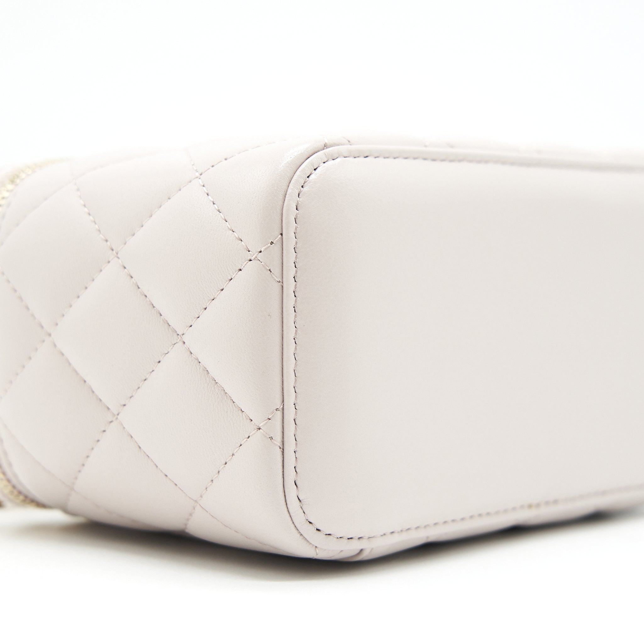Chanel Pearl Crush Long Vanity On Chain Lambskin Light Purple