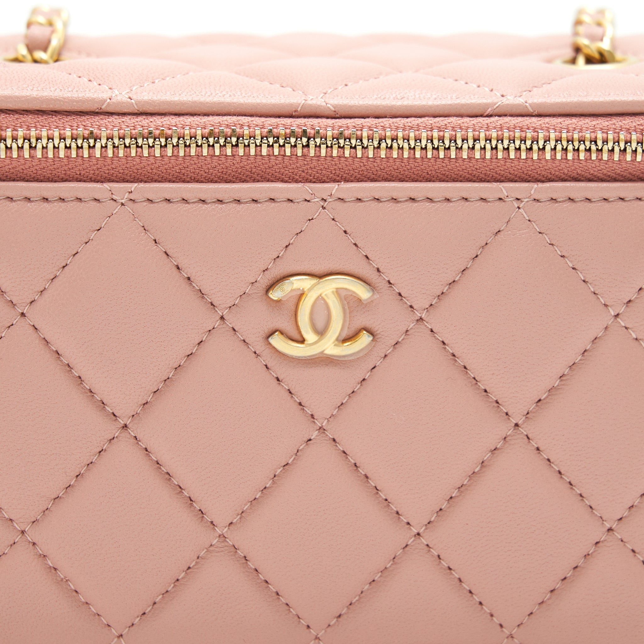 Chanel 21B Dark Pink Pearl Crush Rectangular Vanity