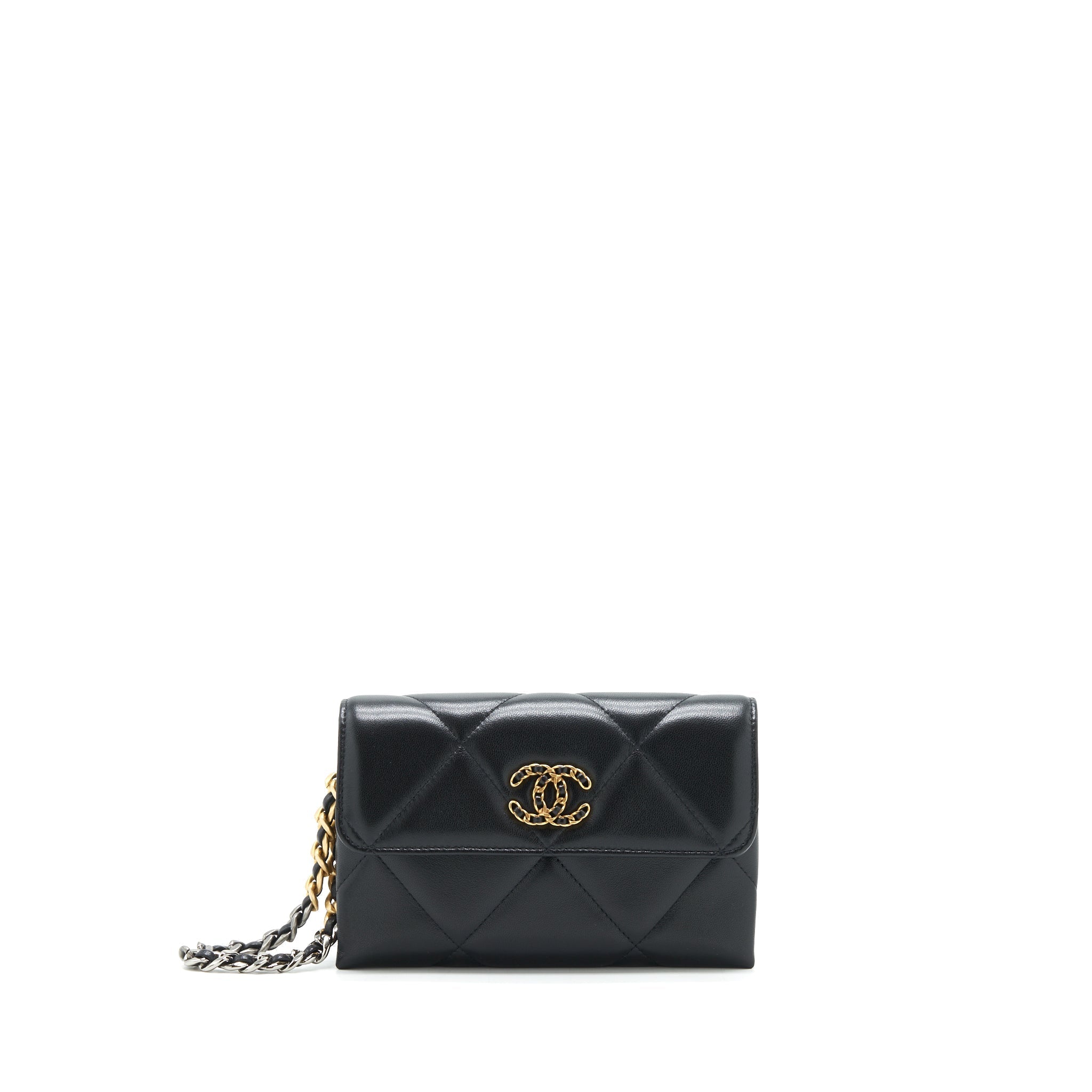 Chanel 19 Clutch lambskin black