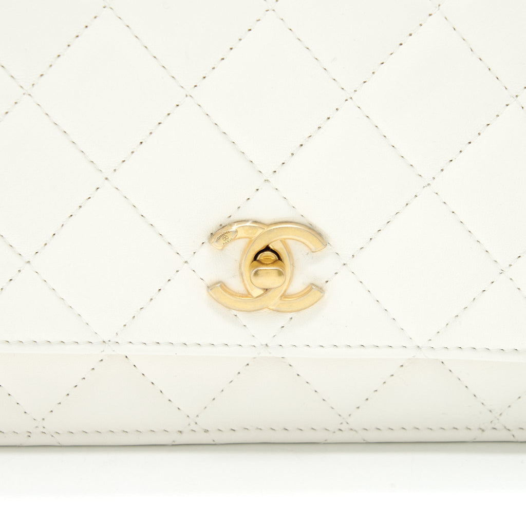 Chanel Pearl Crush Wallet on Chain White