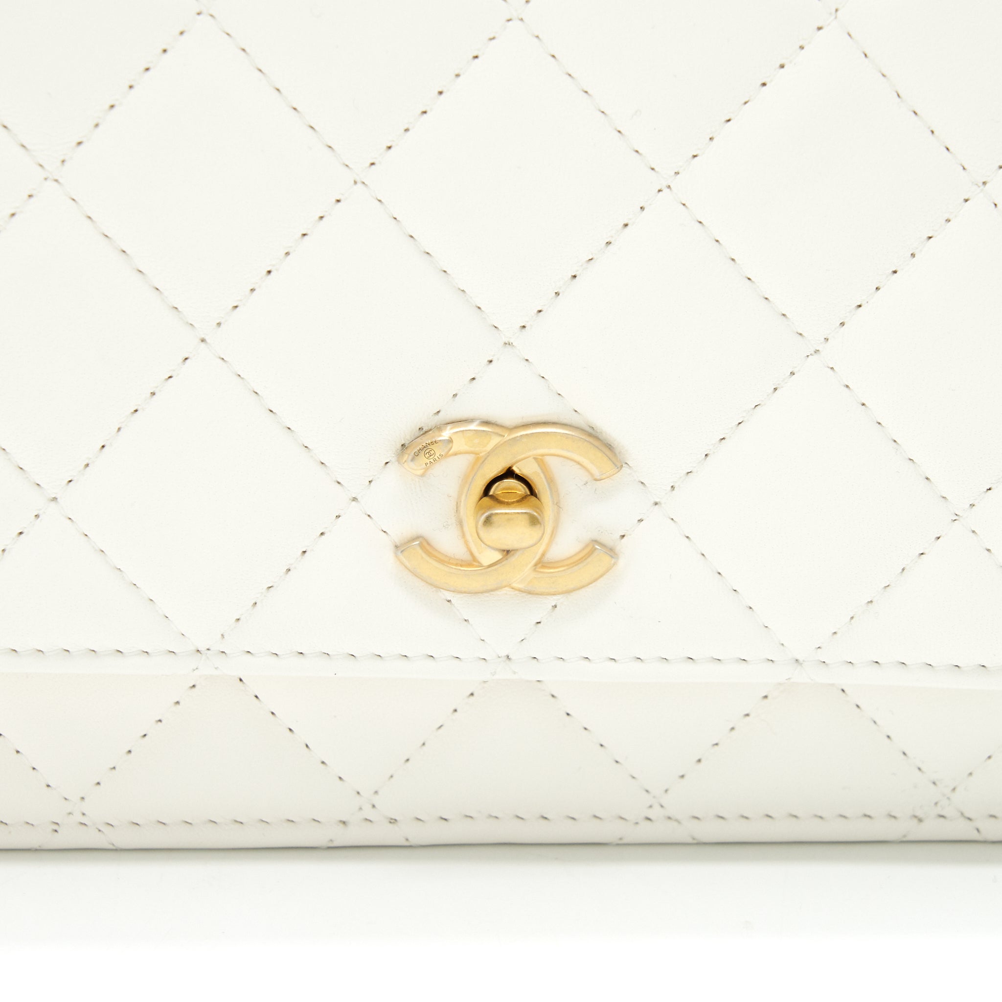 Chanel Pearl Crush Wallet on Chain White