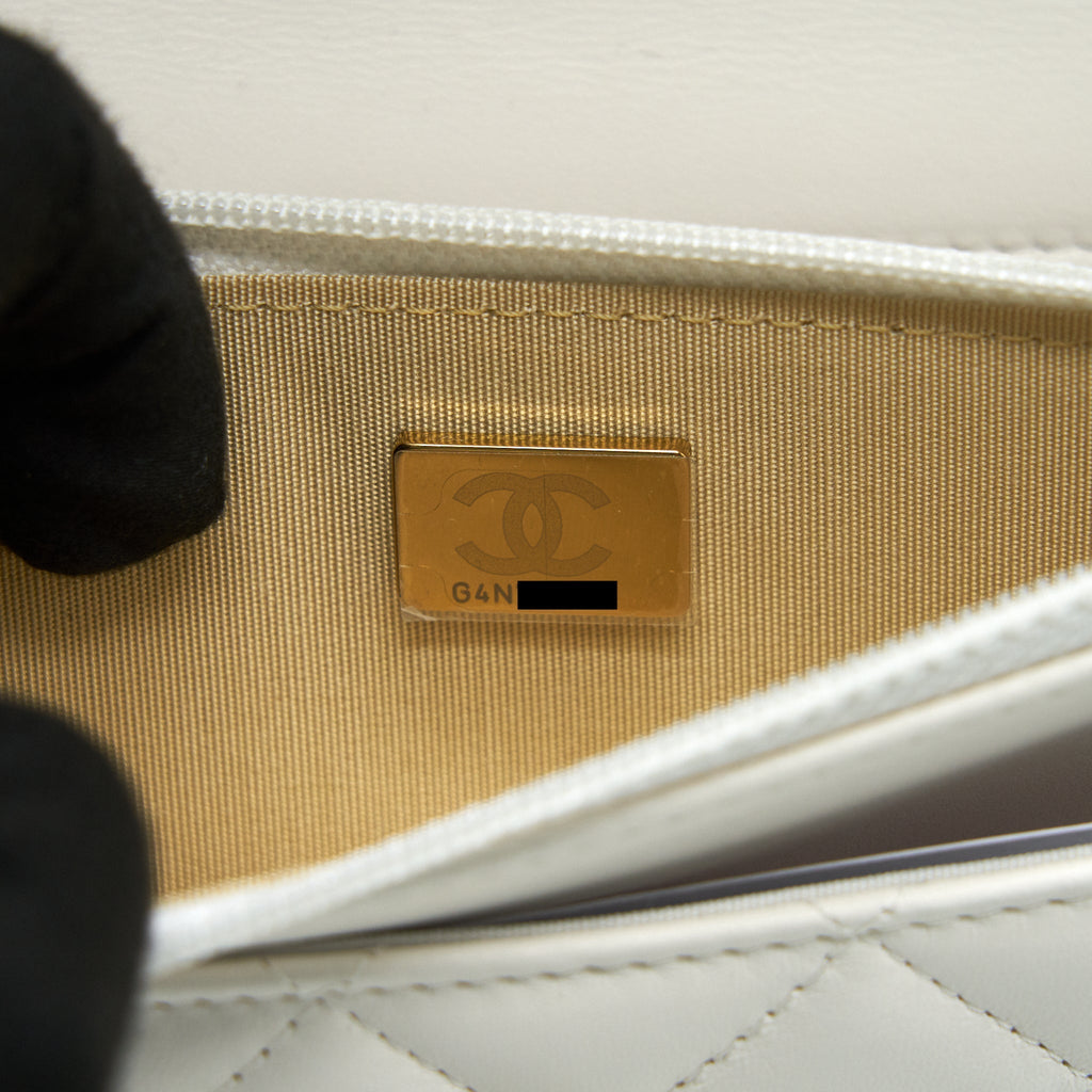 Chanel Pearl Crush Wallet on Chain White