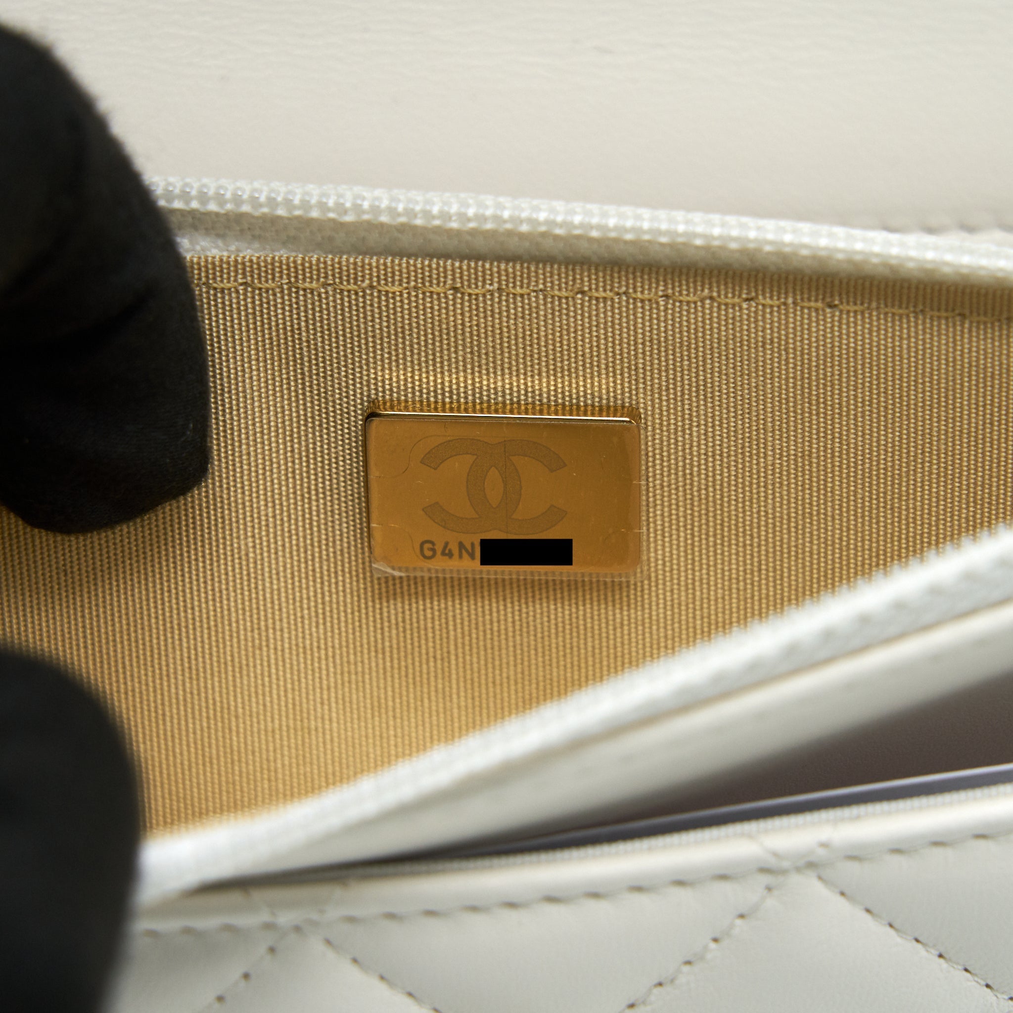 Chanel Pearl Crush Wallet on Chain White