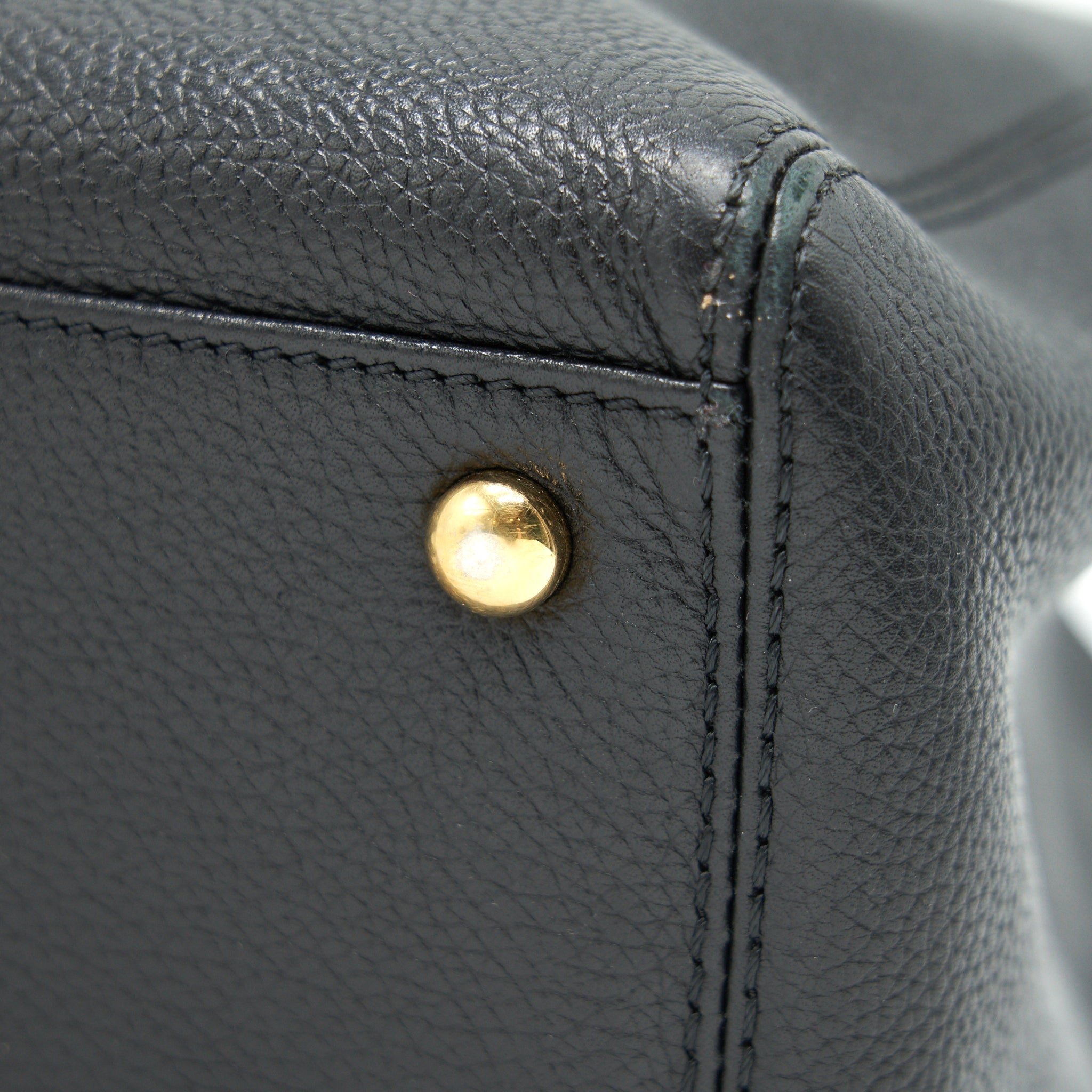 Chanel Executive Cerf Small Tote Bag Caviar black with