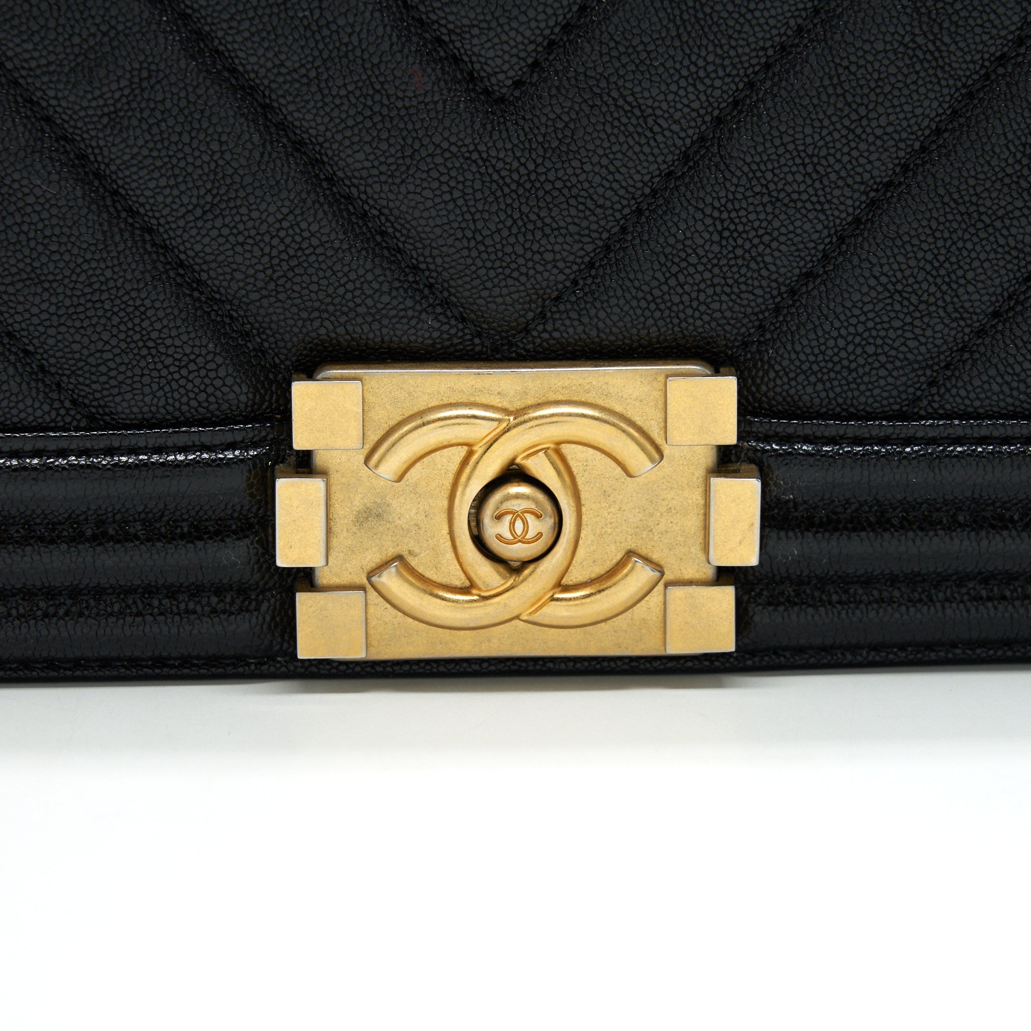 Chanel Chevron medium Boy Chanel Handbag Caviar Black