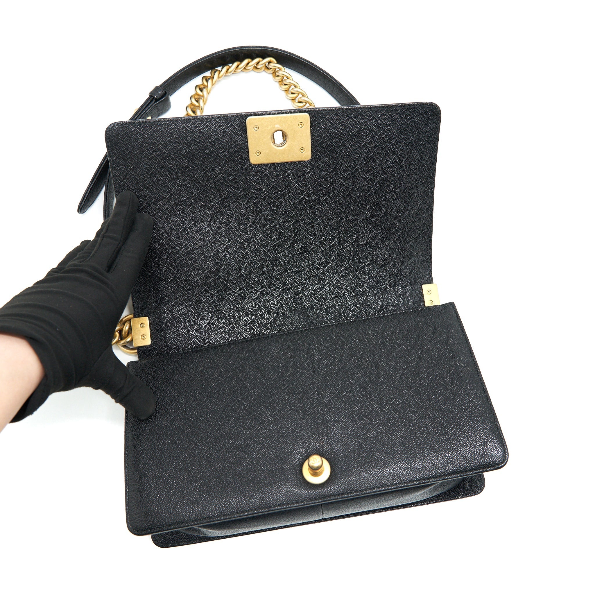 Chanel Chevron medium Boy Chanel Handbag Caviar Black