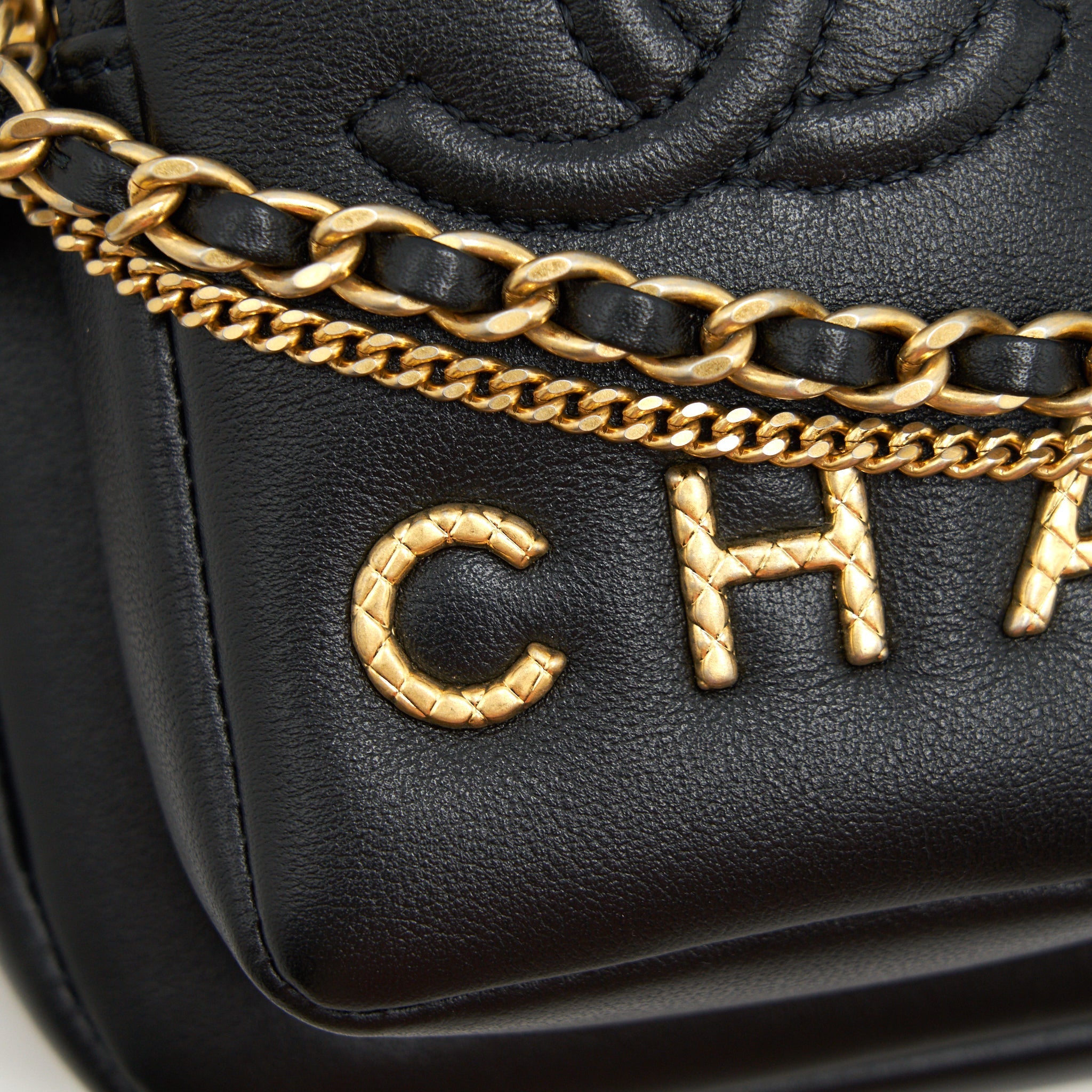 Chanel 22C Camera Bag Calfskin Black
