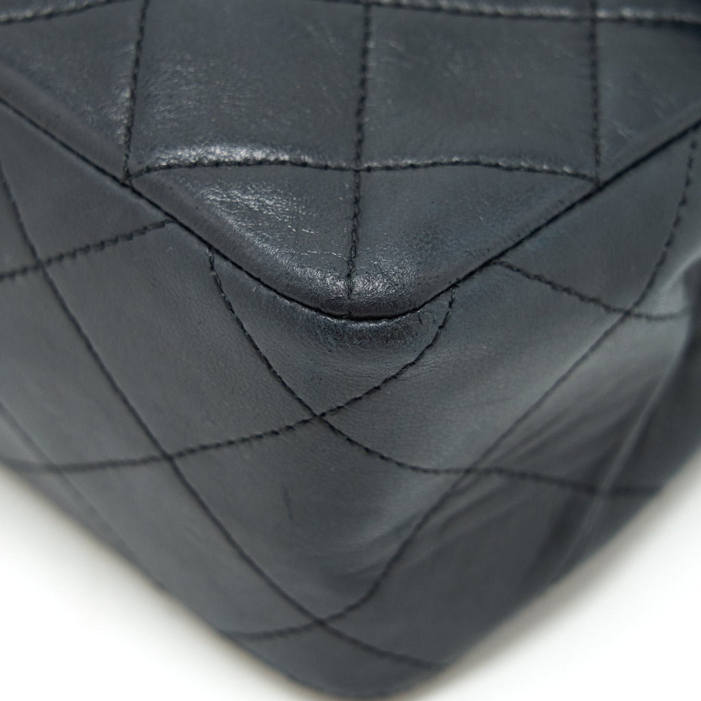 Chanel Vintage Small Flap Bag Lambskin Black