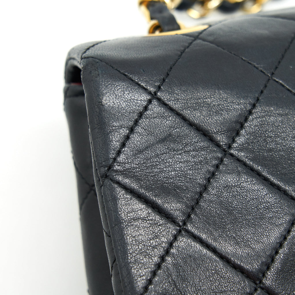Chanel Vintage Small Flap Bag Lambskin Black