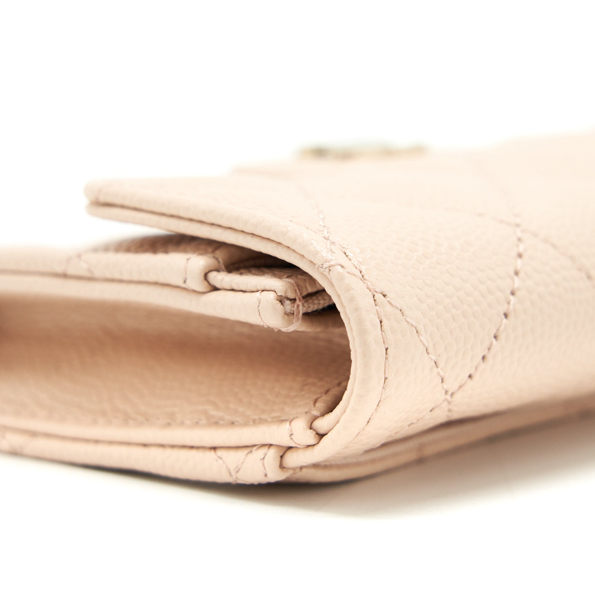 Chanel 22C Flap holder Caviar Light Beige L