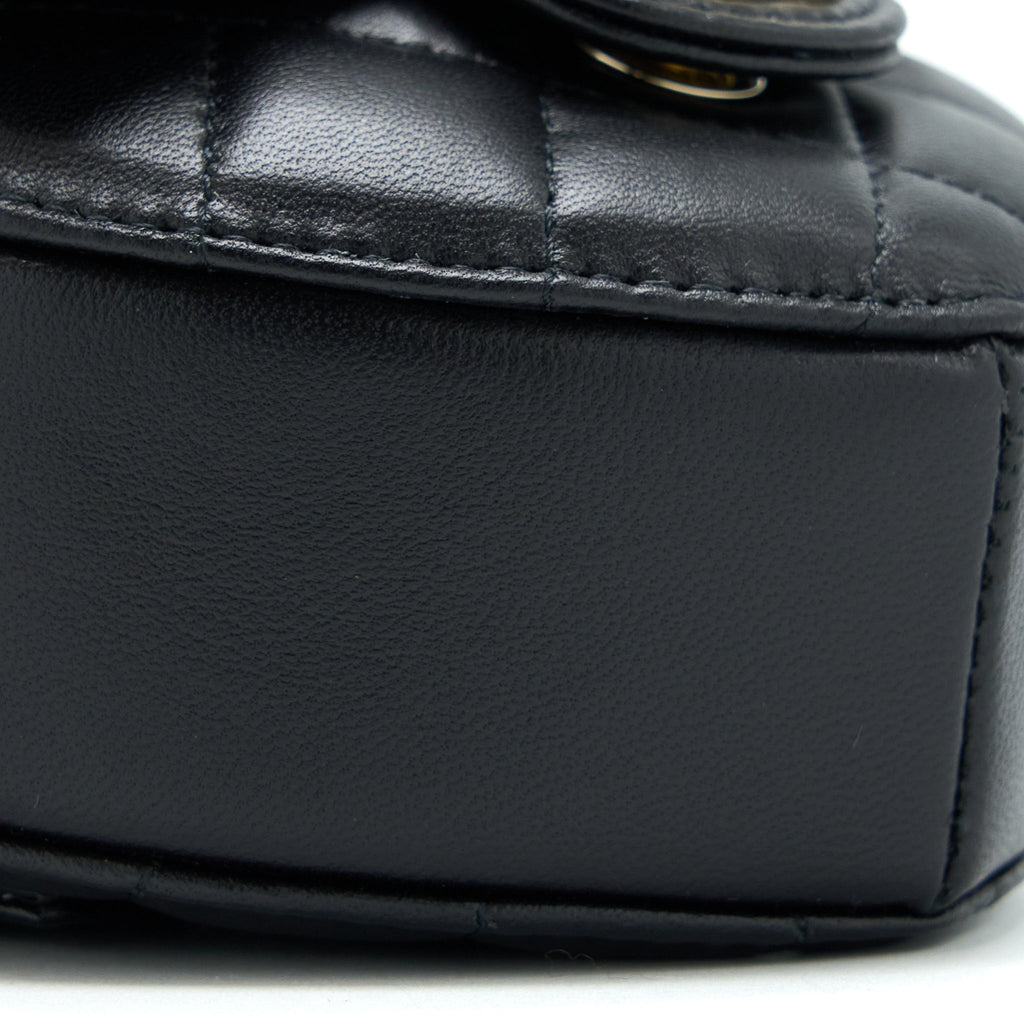 CHANEL 22S Heart Belt Bag Lambskin Black L