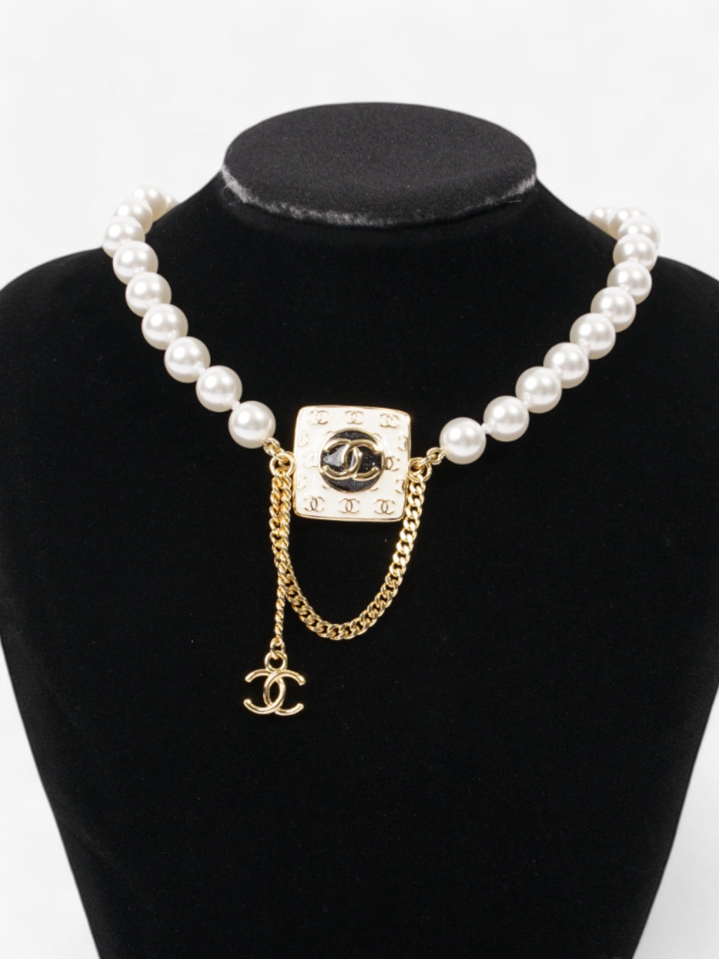 Chanel CC Faux Pearl Drop Chain Pearl / Gold Base Metal