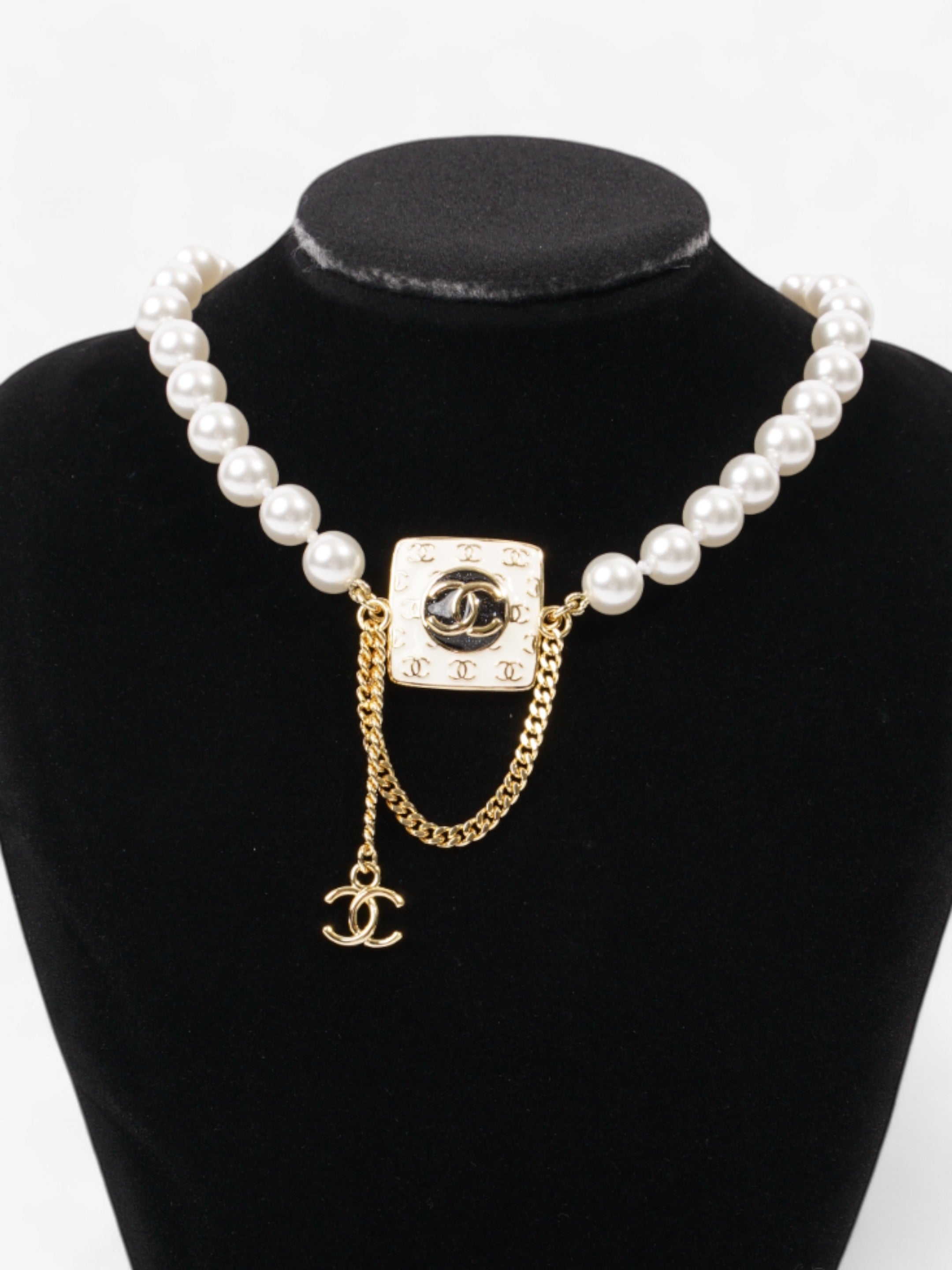 Chanel CC Faux Pearl Drop Chain Pearl / Gold Base Metal