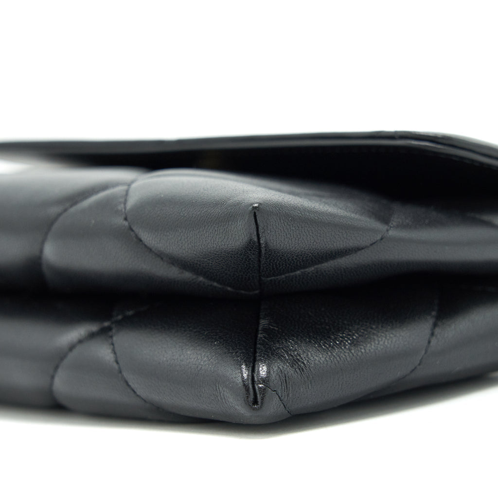 Chanel 19 Clutch lambskin black