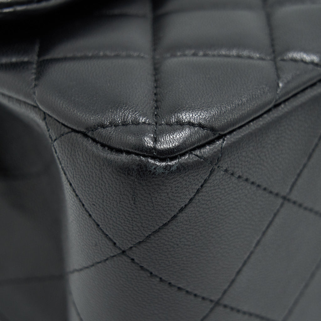 Chanel Jumbo Classic Double Flap Bag Lambskin Black