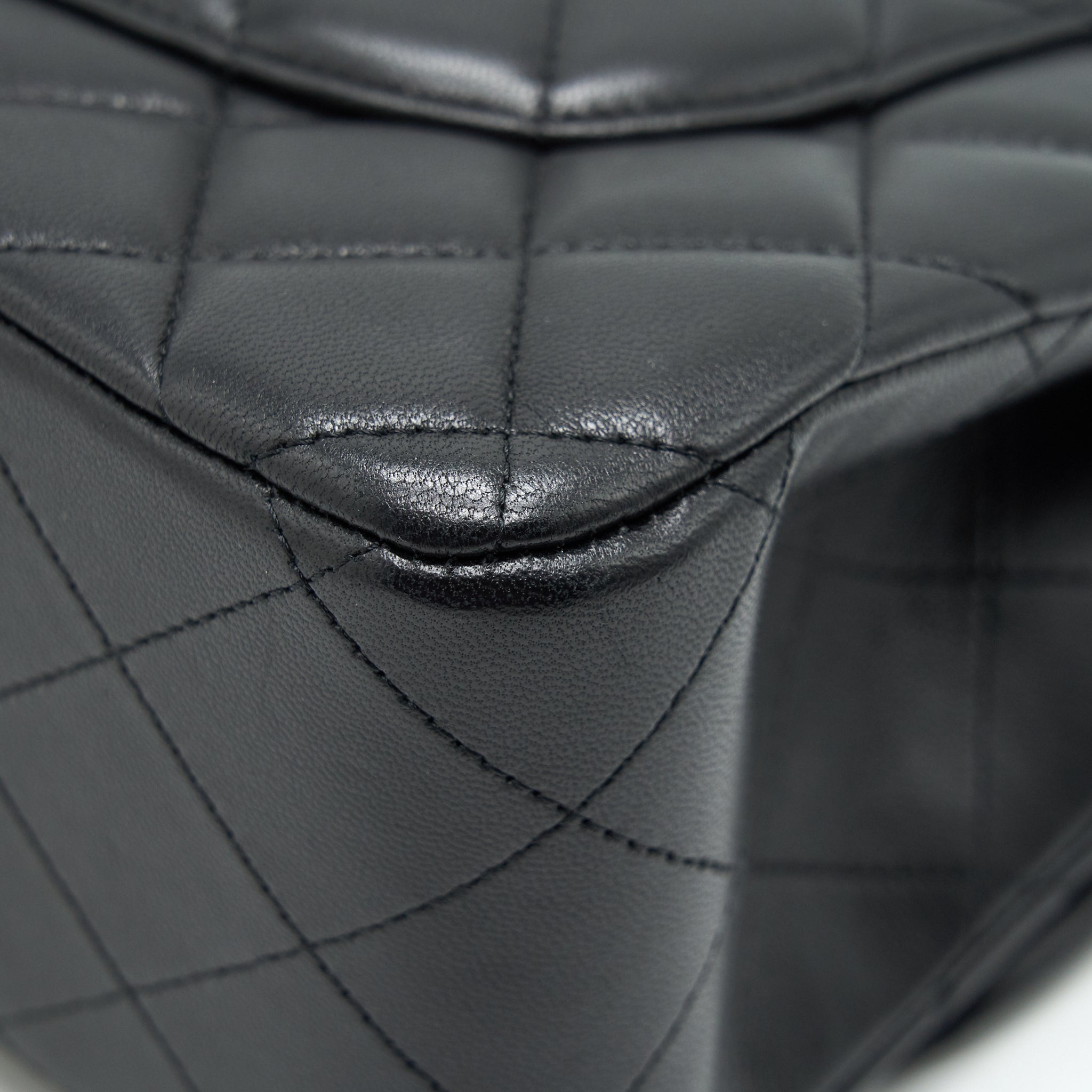 Chanel Jumbo Classic Double Flap Bag Lambskin Black