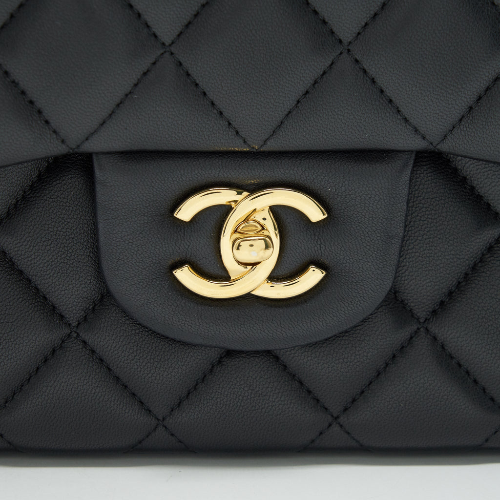 Chanel Jumbo Classic Double Flap Bag Lambskin Black