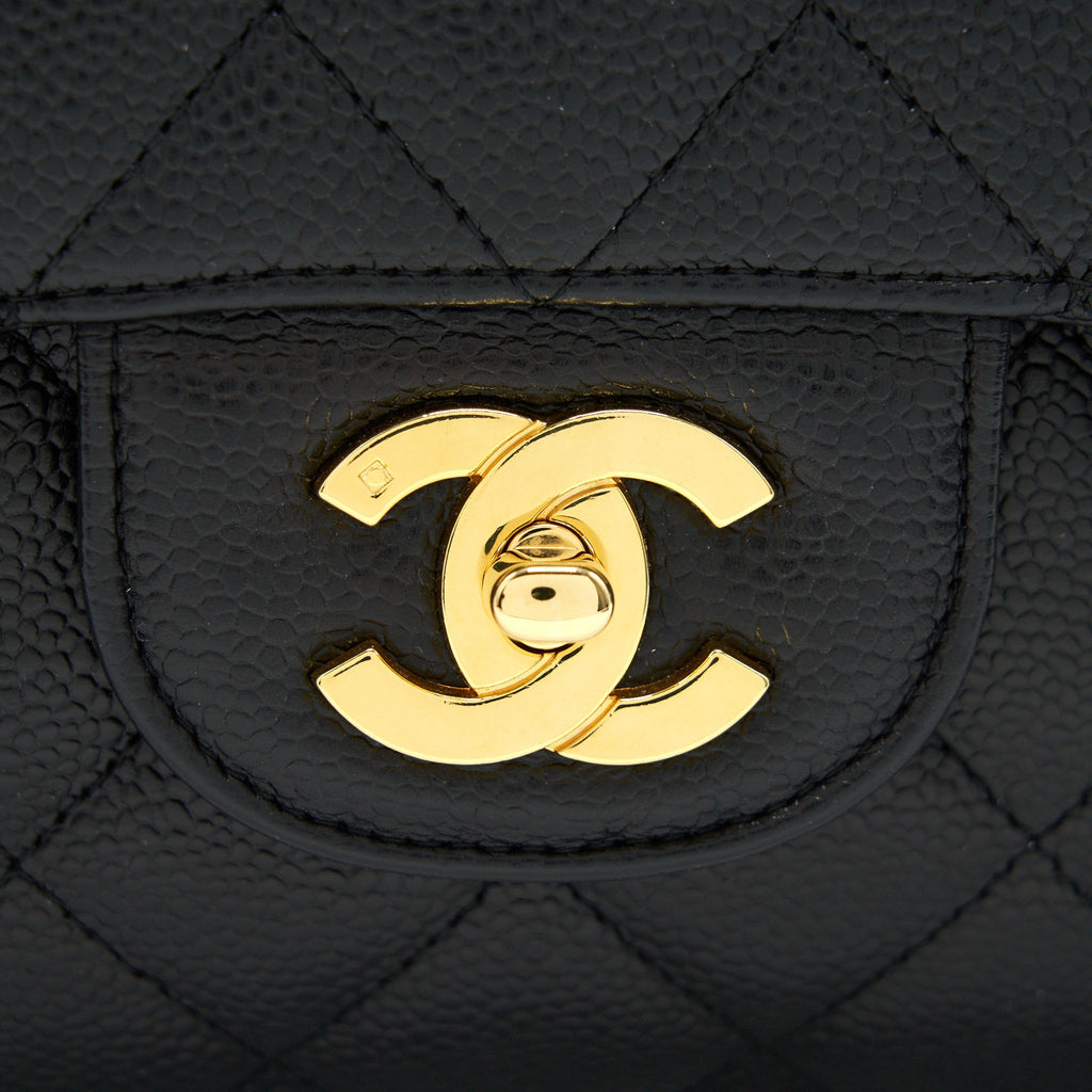 Chanel Vintage Jumbo Single Flap Caviar Black