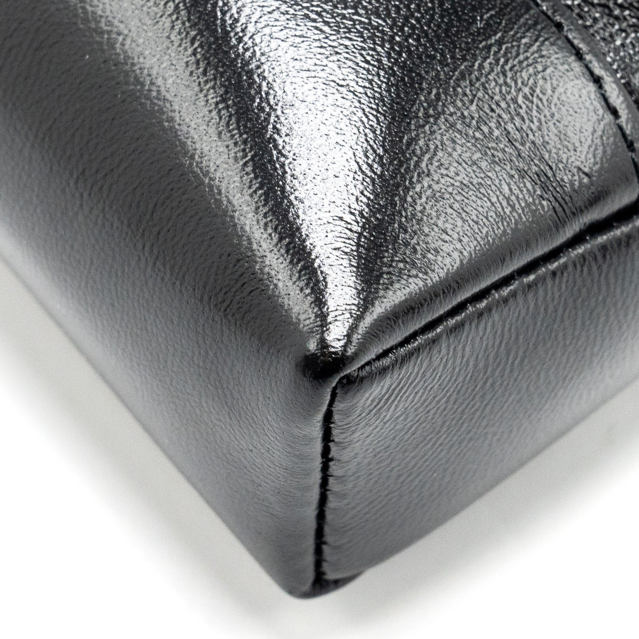 CHANEL Mini 31 Clutch With Chain Shiny Lambskin Black L (Microchip)
