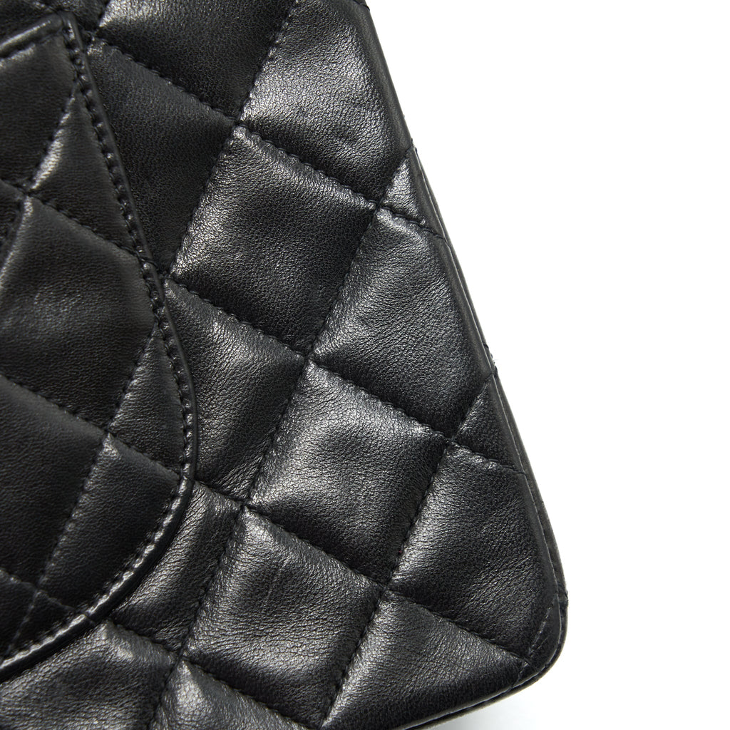 Chanel Vintage Classic Flap Medium in Black