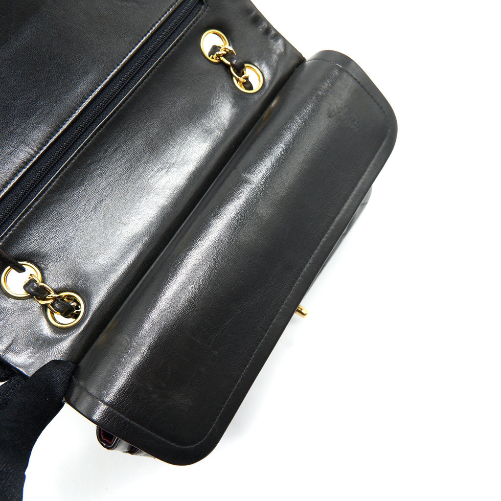 Chanel Vintage Classic Flap Medium in Black