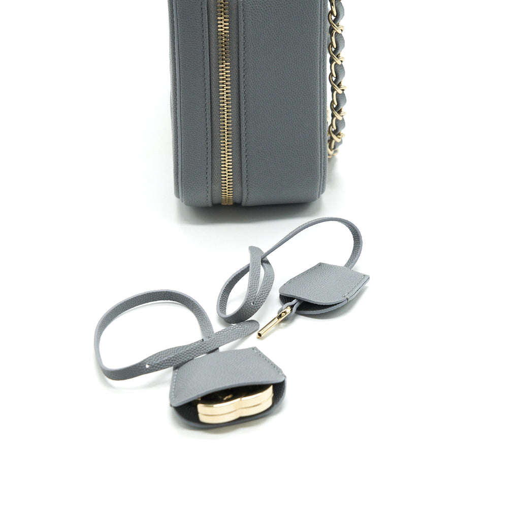 Chanel CC filigree Vanity Case Grey L