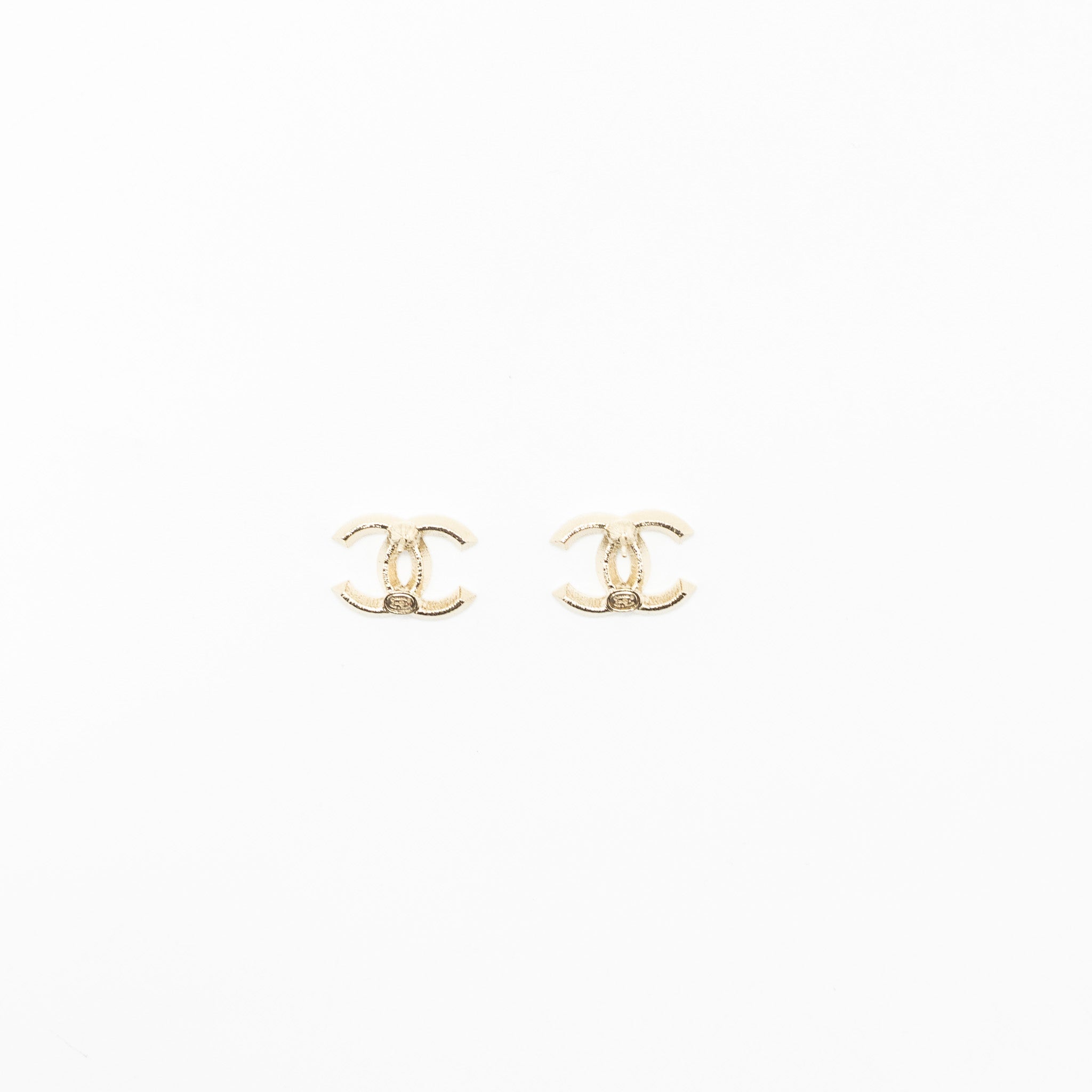 Chanel CC logo earrings light gold tone with crystal