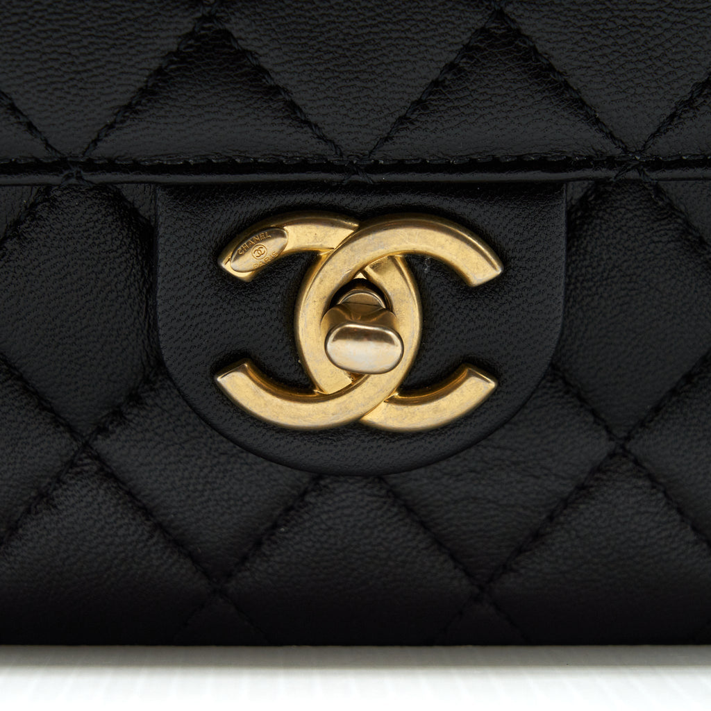 Chanel Limitation Pearl Flap Bag Goatskin Black