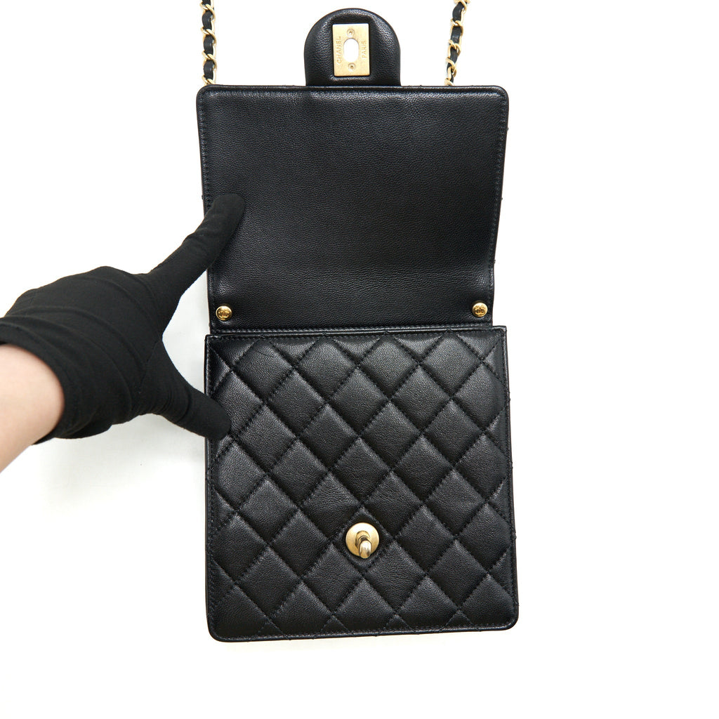 Chanel Limitation Pearl Flap Bag Goatskin Black