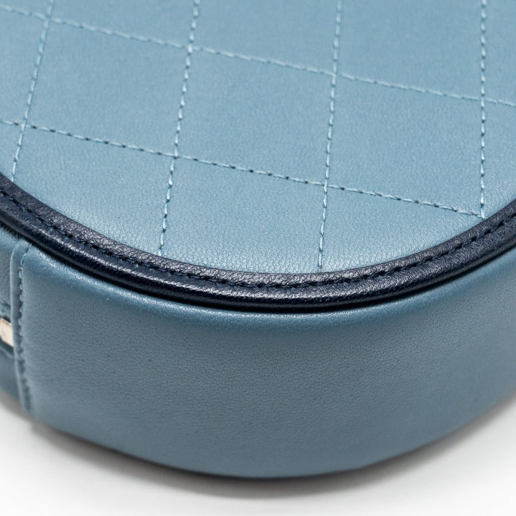 Chanel Round clutch with chain lambskin multicolour blue