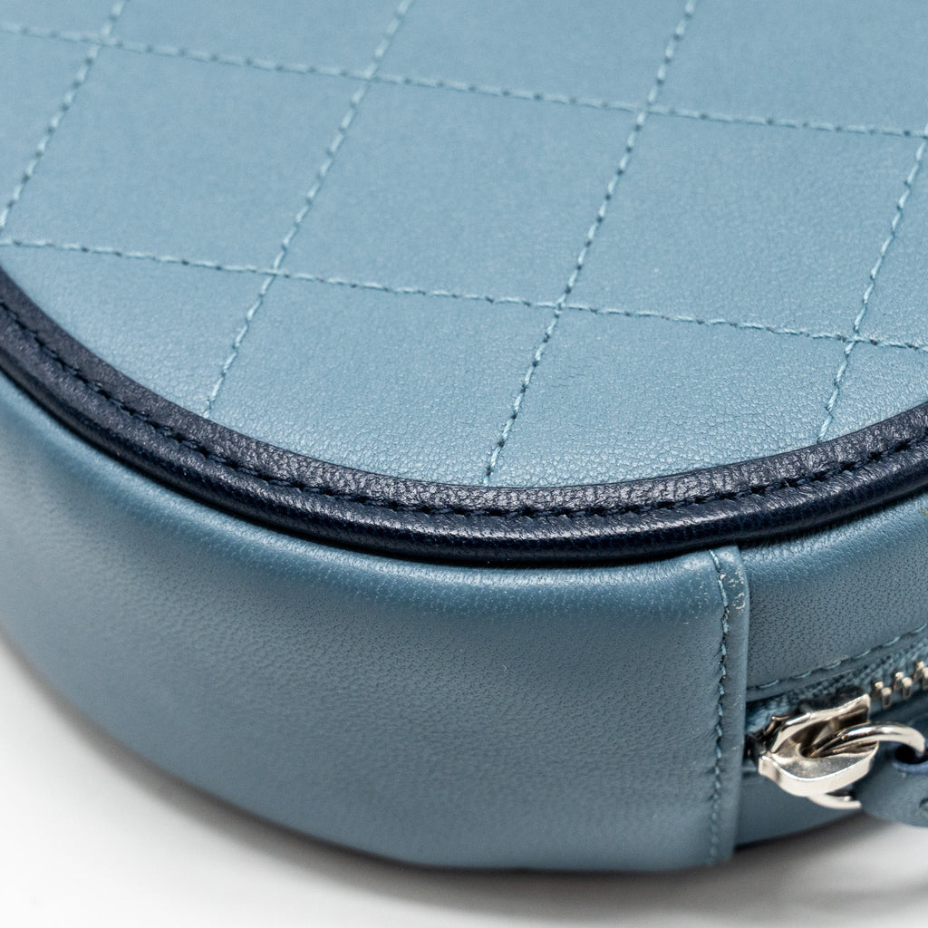 Chanel Round clutch with chain lambskin multicolour blue