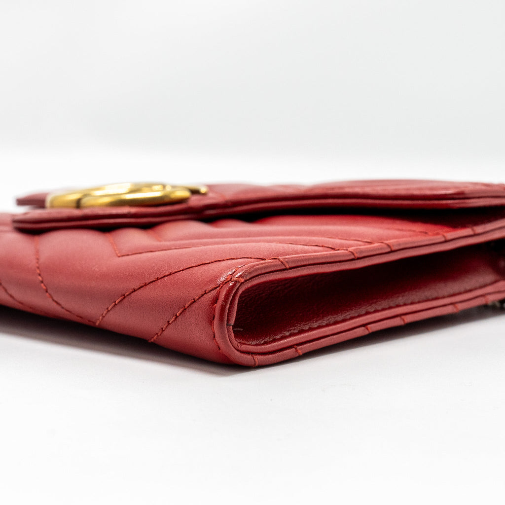Gucci Marmont flap wallet with chain calfskin red