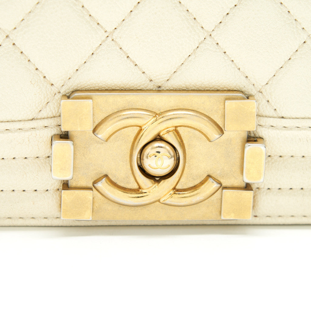 CHANEL SMALL BOY BAG CAVIAR LEATHER  IN WHITE