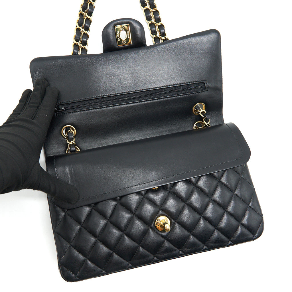 CHANEL MEDIUM CLASSIC DOUBLE FLAP LAMBSKIN BLACK