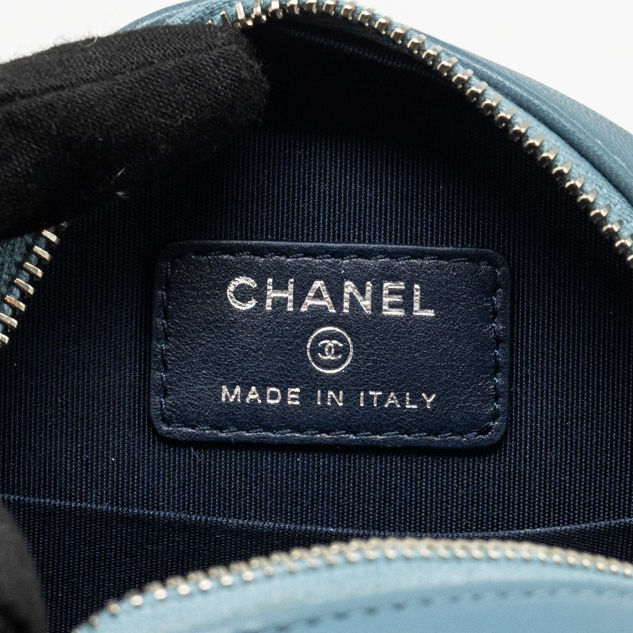 Chanel Round clutch with chain lambskin multicolour blue