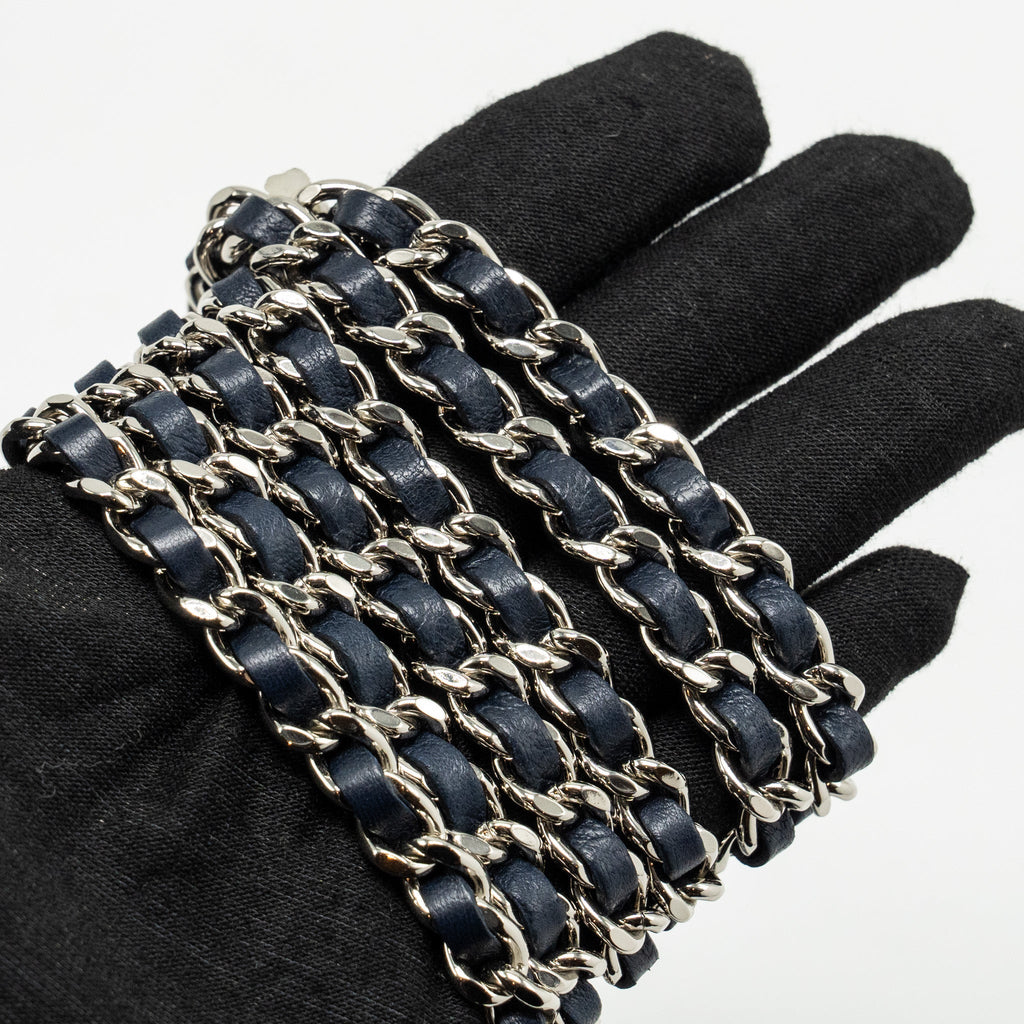 Chanel Round clutch with chain lambskin multicolour blue