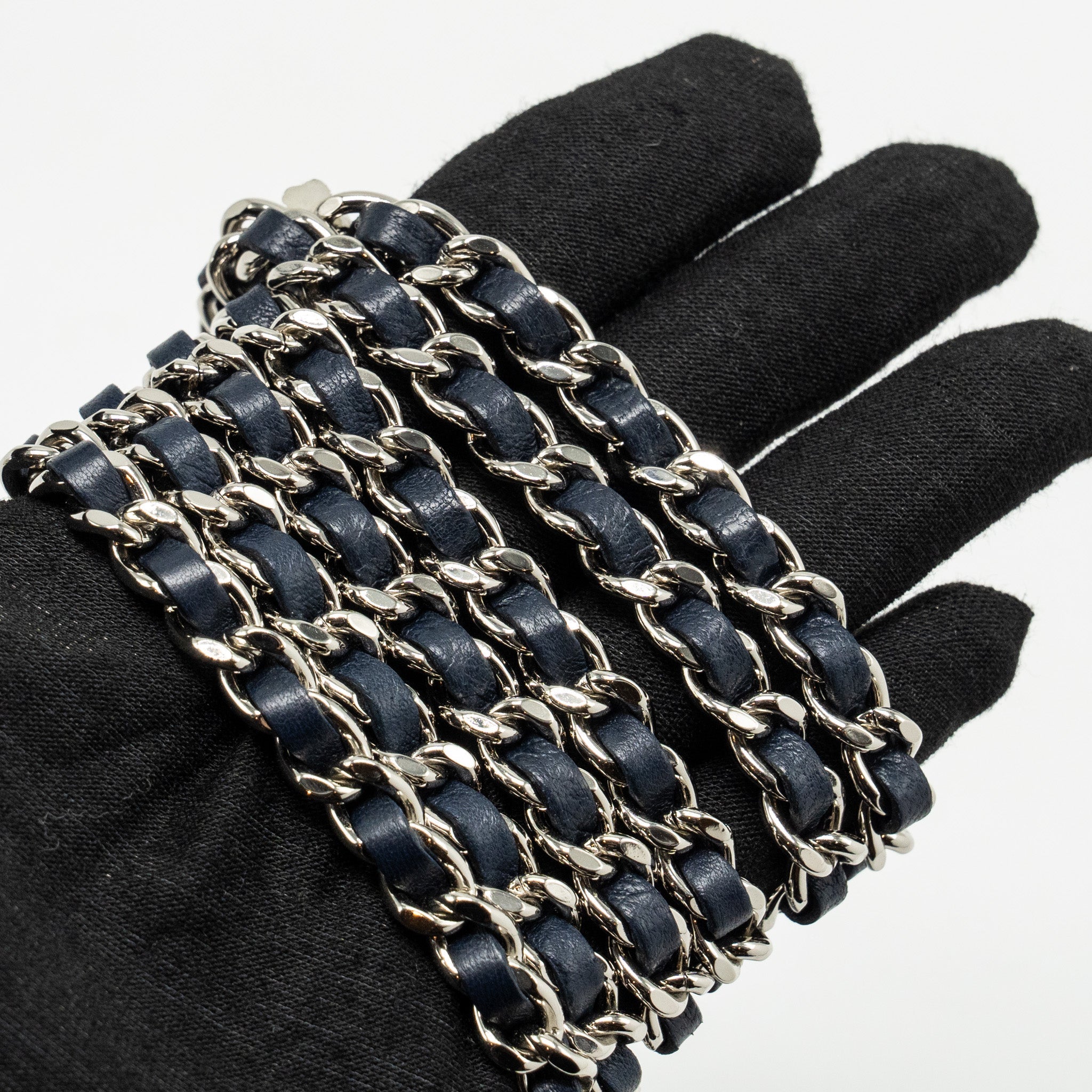 Chanel Round clutch with chain lambskin multicolour blue
