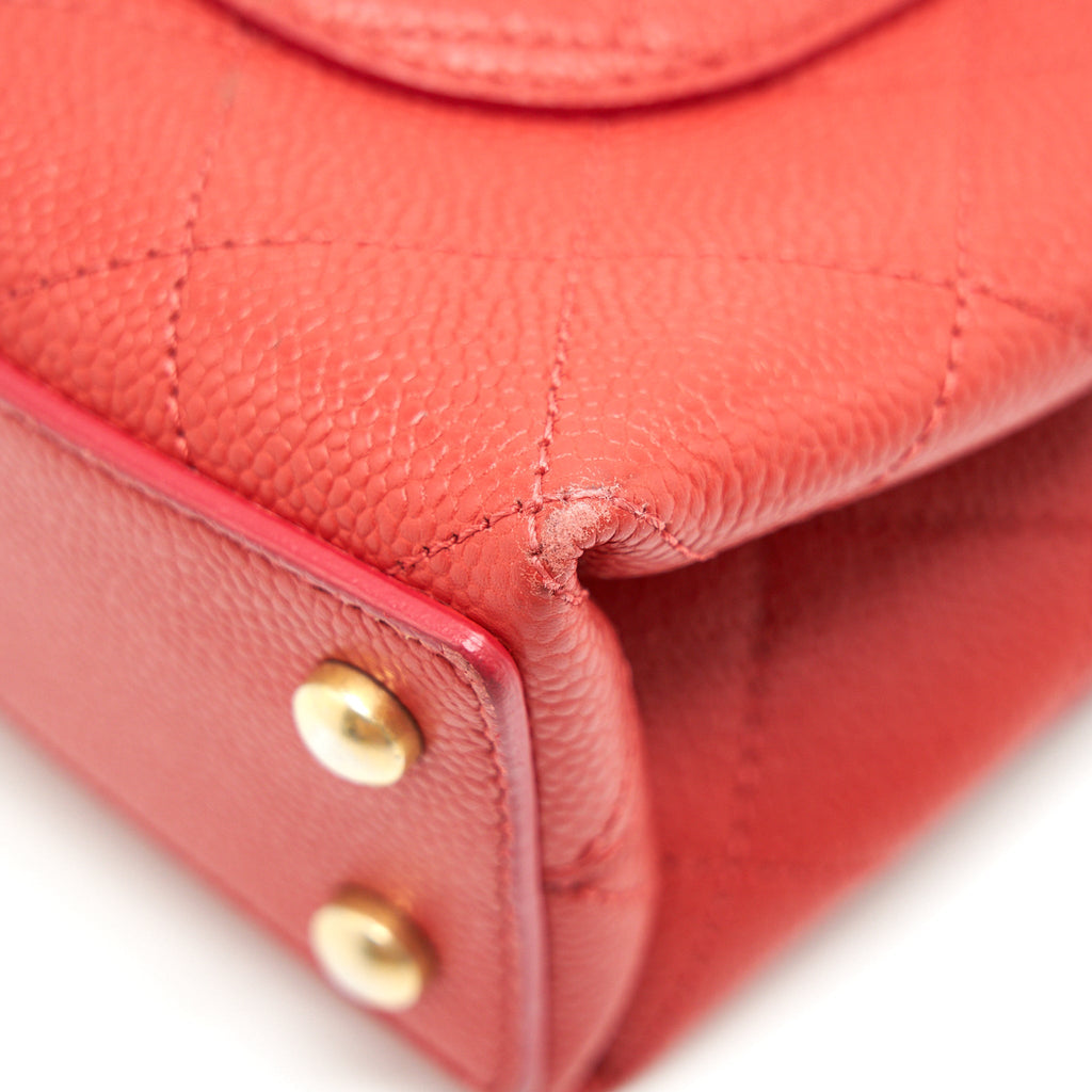 Chanel Flap Shoulder Bag With Chain Caviar in Red