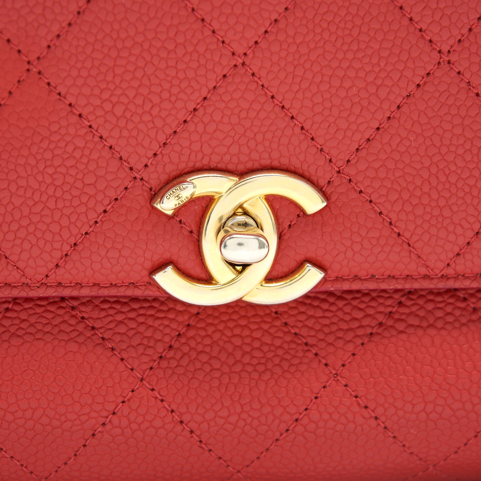 Chanel Flap Shoulder Bag With Chain Caviar in Red