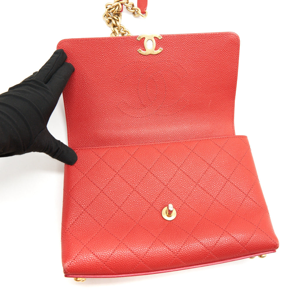 Chanel Flap Shoulder Bag With Chain Caviar in Red