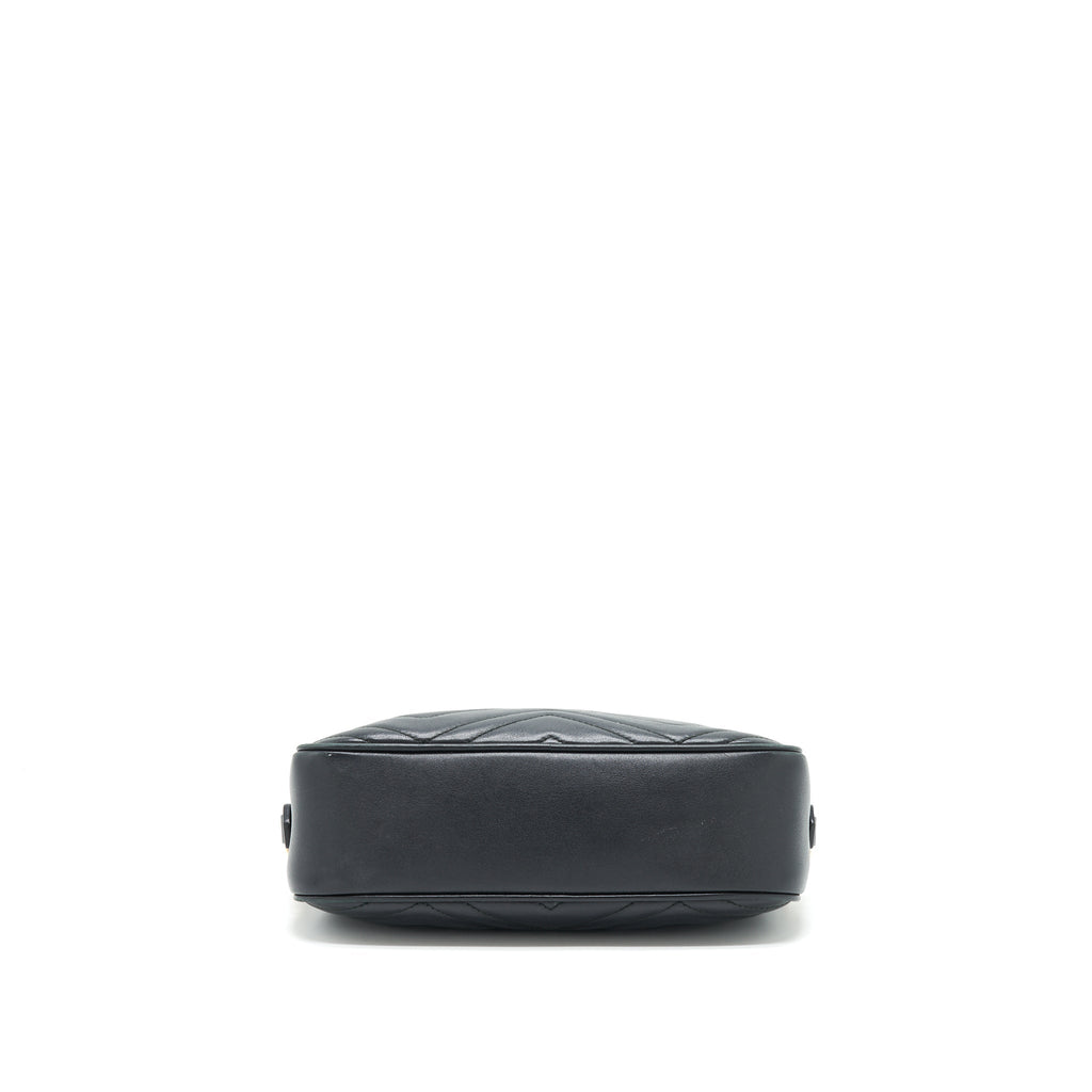 Gucci Marmont small matelasse shoulder bag black
