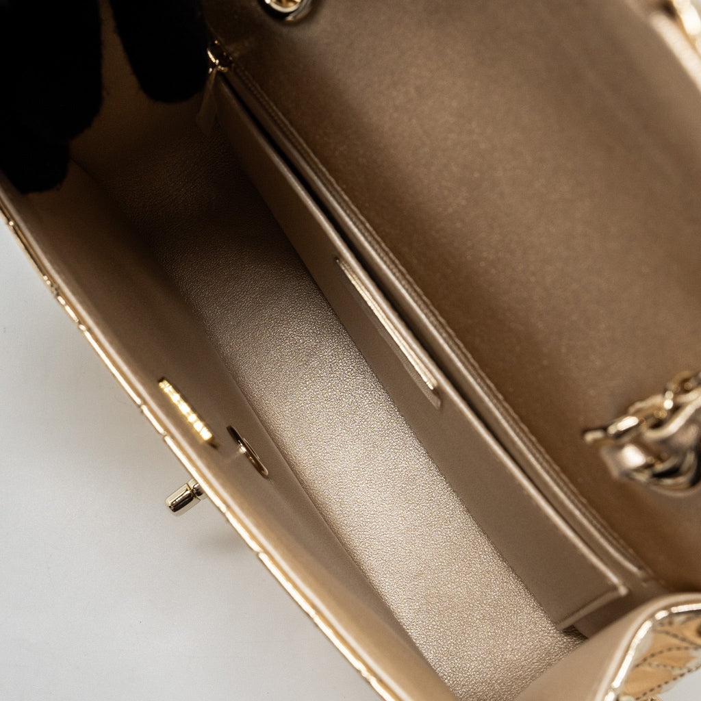Chanel 24c Backpack With Star Patent Gold L (microchip)